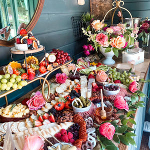 Meet your Posher, Trinh